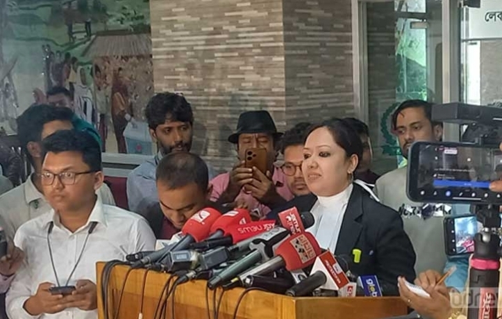 হাসনাতের ‘ছাত্রলীগ সংযোগ’ নিয়ে রুমিনের পোস্ট, বললেন ‘ফকিন্নির বাচ্চা’