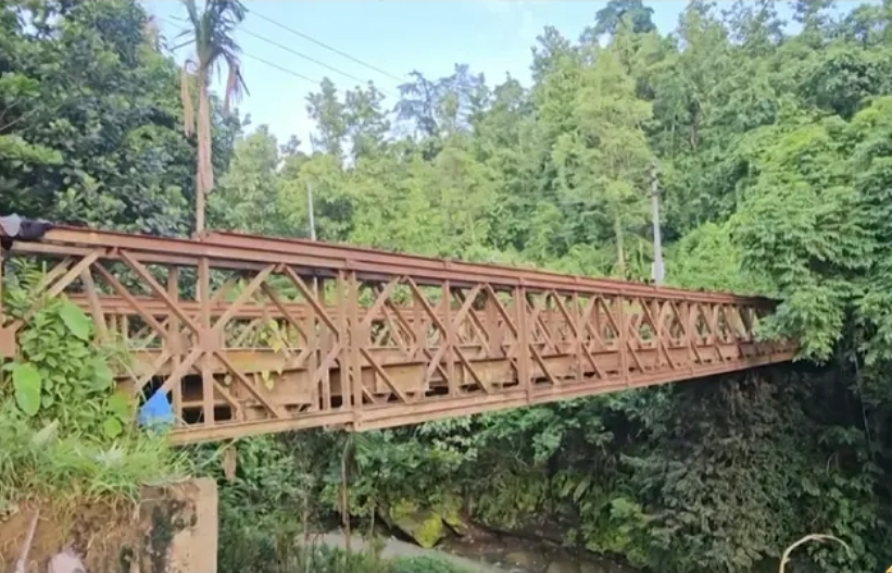 বান্দরবানে সংস্কারের অভাবে অধিকাংশ বেইলি ব্রিজ পরিণত হয়েছে মৃত্যুফাঁদে