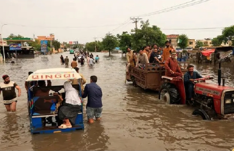 পাকিস্তানের পাঞ্জাব প্রদেশে ভয়াবহ বন্যা, নিহত ১৫