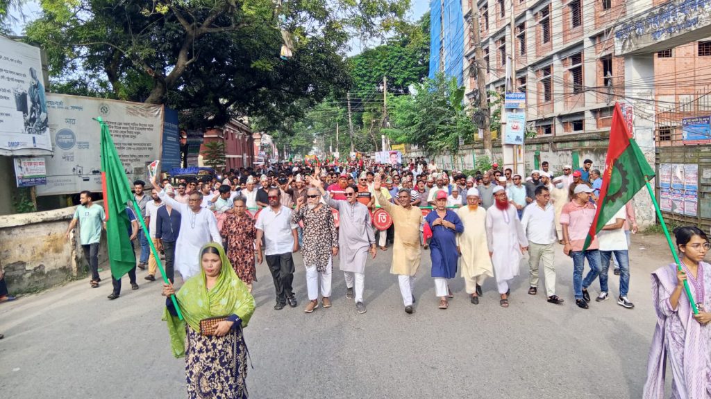বিএনপির অন্তর্কোন্দল গড়ালো প্রতিষ্ঠাবার্ষিকীতেও, তিনভাগে পালন
