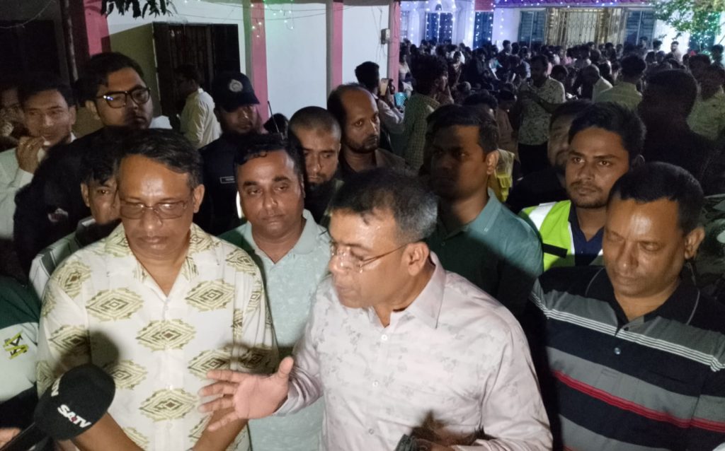 দুর্গাপুজা:ফরিদপুর পুলিশের পূজামন্ডপ পরিদর্শন ও নিরাপত্তা ব্যবস্থা পর্যবেক্ষন