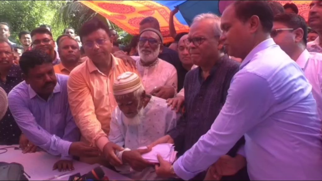 বিএনপির সই করা পাতা বদলে জমা দিয়েছে ঐকমত্য কমিশন: রিজভী