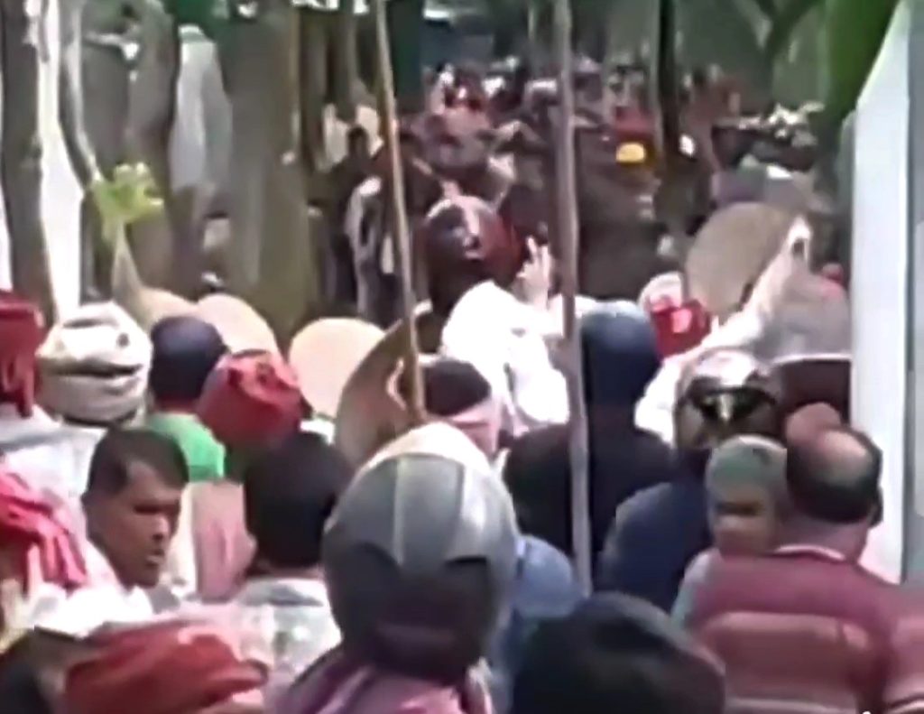 ফরিদপুরের ভাঙ্গার হামিরদী ইউনিয়নে আধিপত্য বিস্তার নিয়ে সংঘর্ষ – আহত ২০