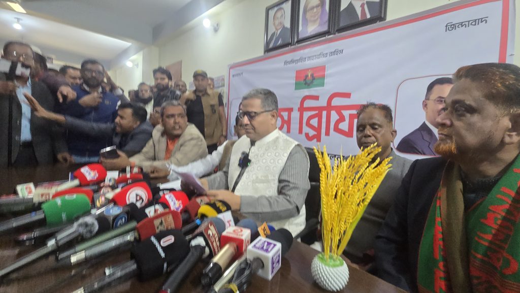 ফরিদপুরে স্বতন্ত্র প্রার্থীর পক্ষে নিক্সন চৌধুরীর প্রভাব বিস্তার, বিএনপি প্রার্থীর অভিযোগ