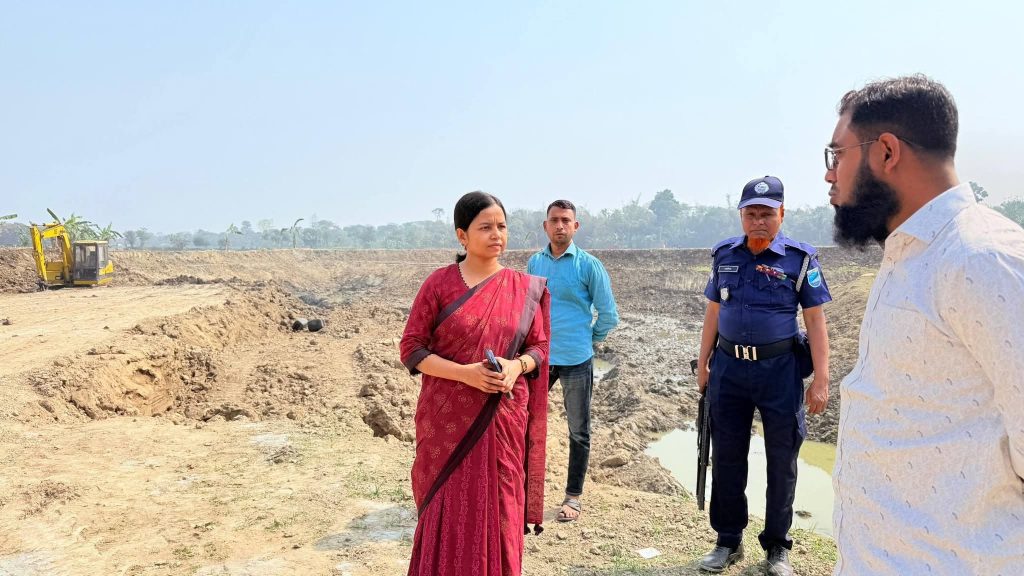 কৃষিজমির মাটি বিক্রির ব্যবসায়ীকে ৮০ হাজার টাকা জরিমানা