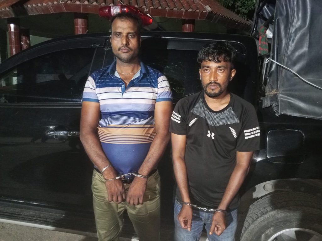 ফরিদপুরে ৫ কেজি গাঁজাসহ দুই মাদক ব্যবসায়ী আটক