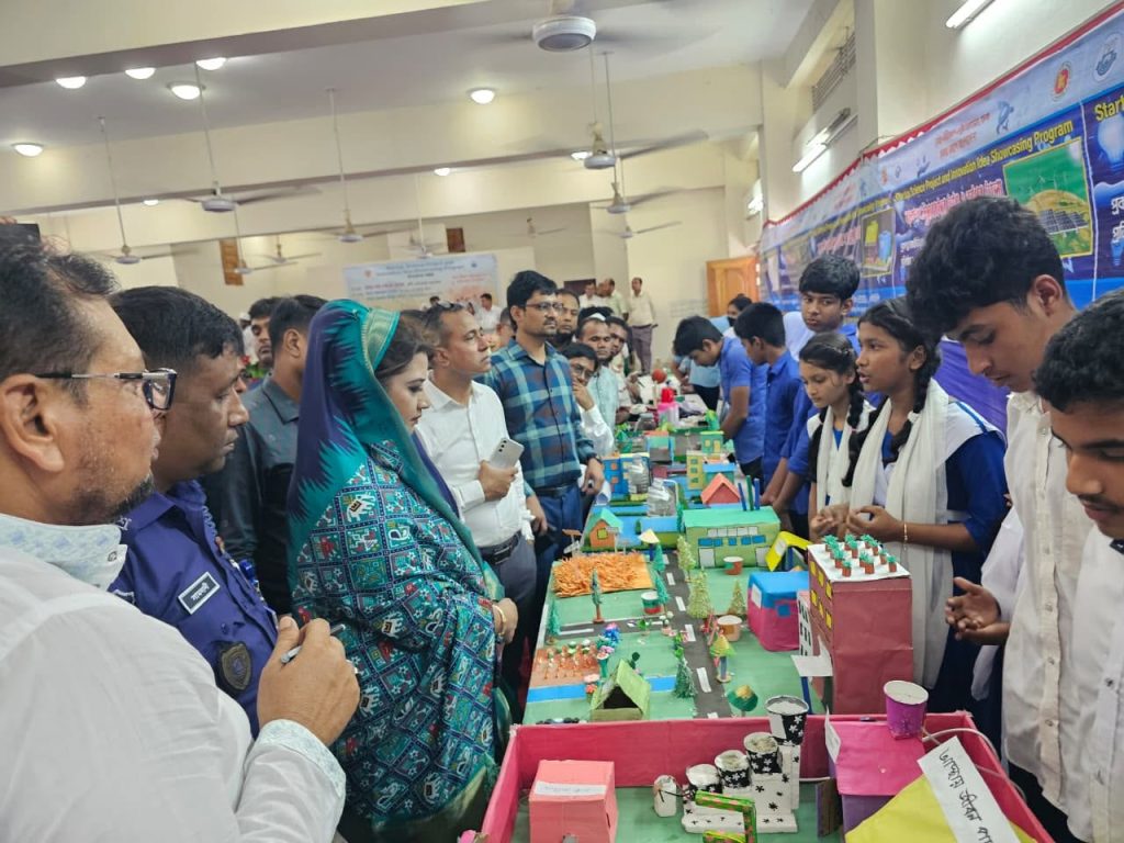 নগরকান্দায় স্টার্টআপ, বিজ্ঞান প্রকল্প ও উদ্ভাবনী ভাবনা প্রদর্শনীতে পররাষ্ট্র প্রতিমন্ত্রী